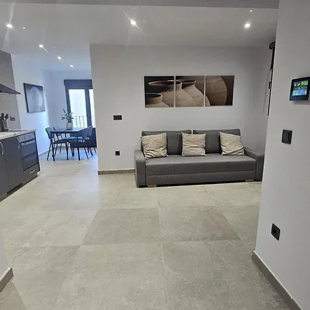 Elegancia Apartment *